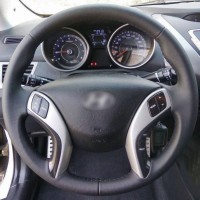 Оплетка на руль из натуральной кожи Hyundai Elantra V (MD) 2010-2016 г.в. (для замены штатной кожи на руле без подогрева, черная)